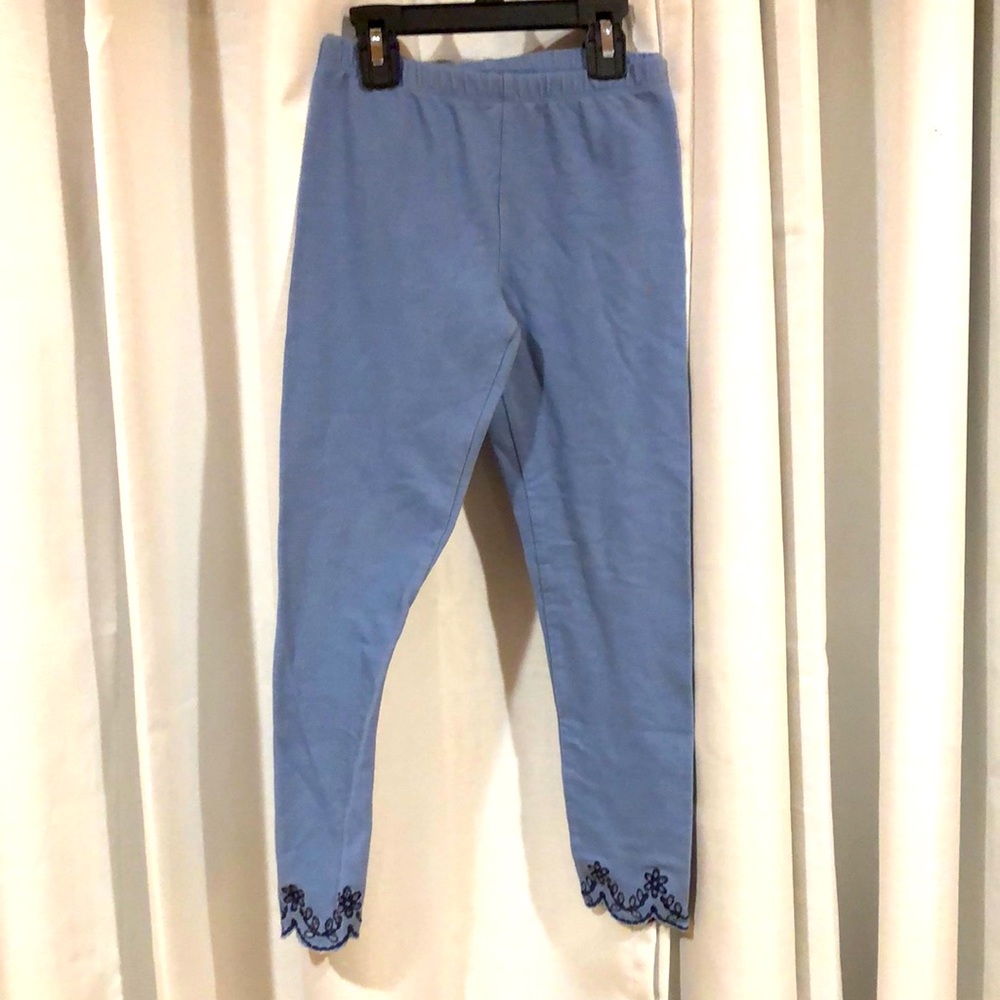 Crown & Ivey leggings